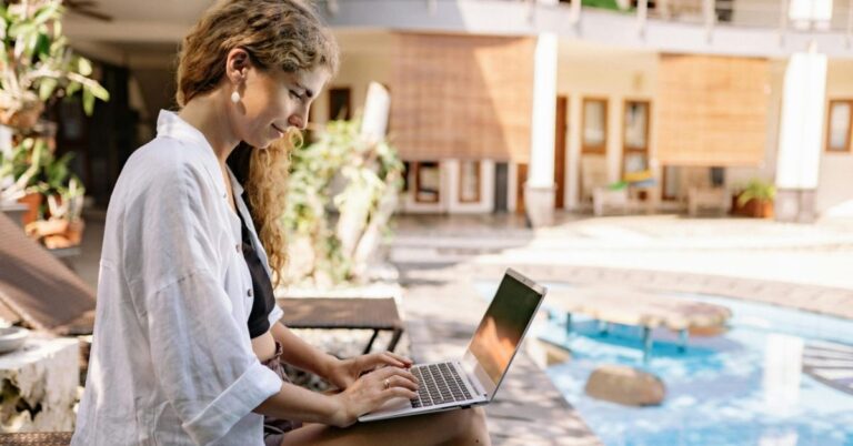 4 Effective Tools for Digital Marketing on a Budget